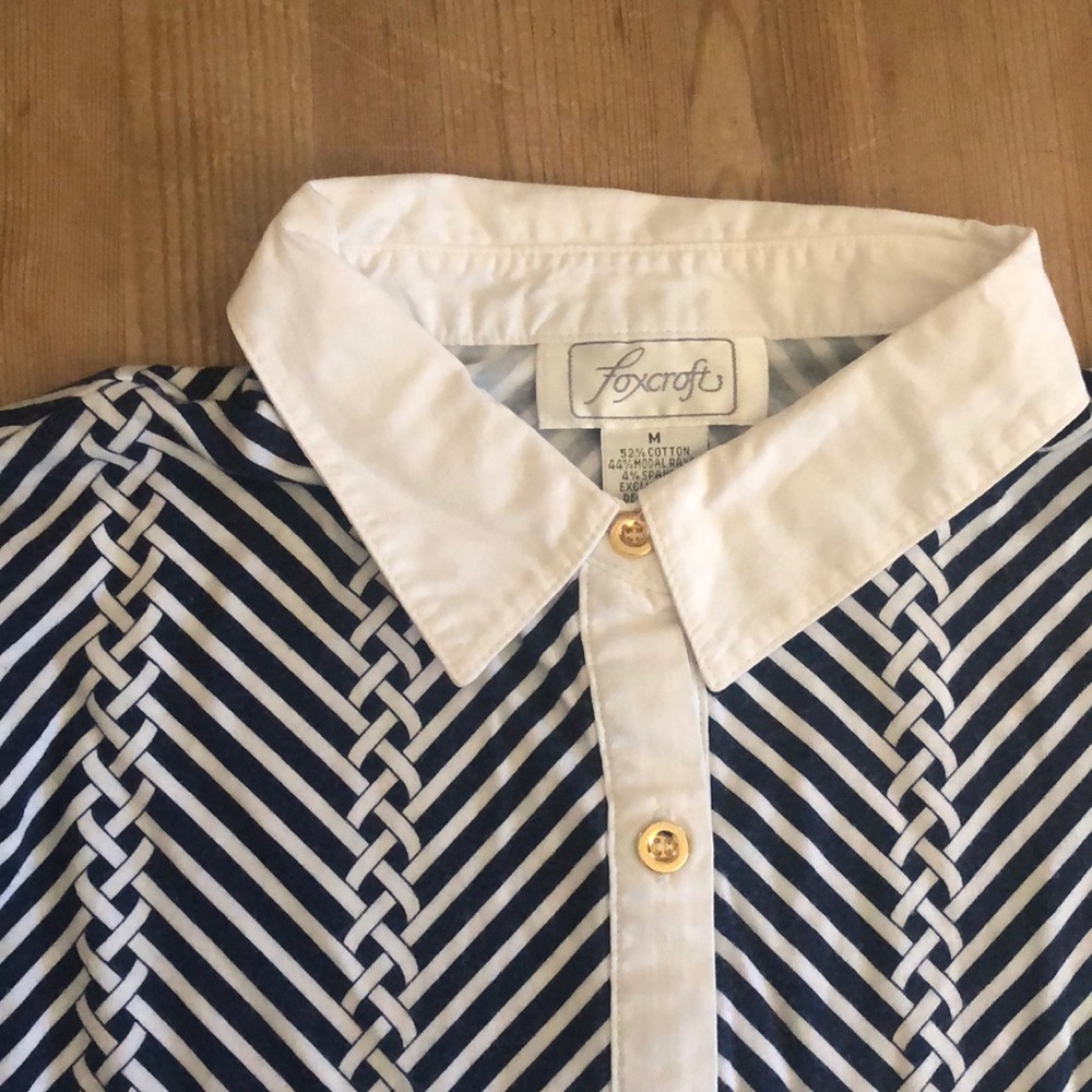 3/4 button down - Picture 2 of 3